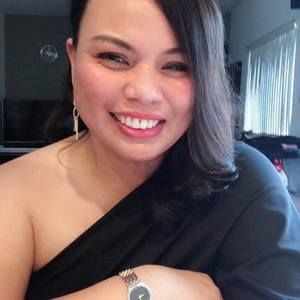 Meet your Posher, Mona